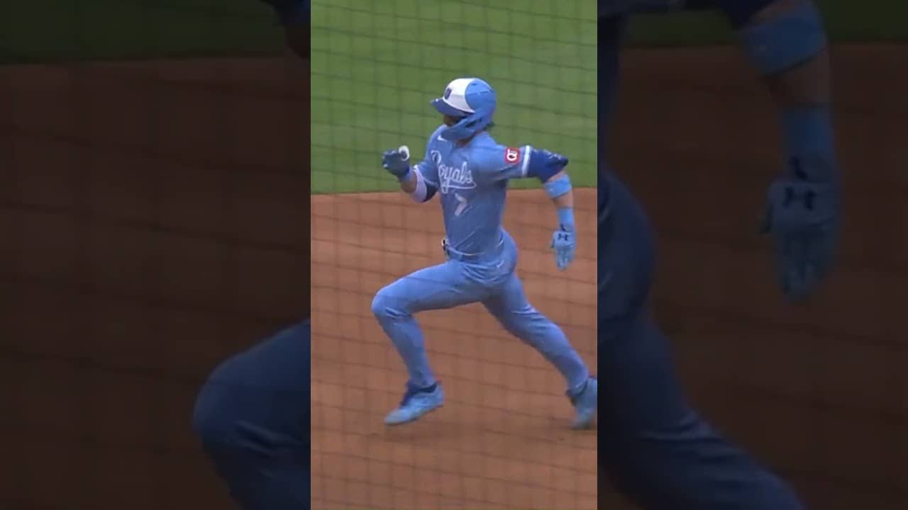 Bobby Witt Jr. was FLYING on his inside-the-park home run! 🫨
