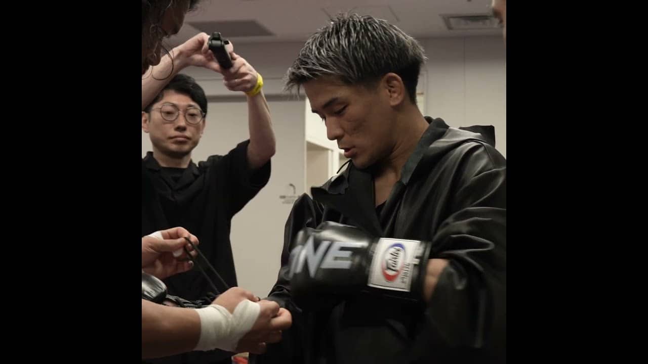 No handwraps needed 👊 It's time for Yuki Yoza's clash with Jonathan Haggerty at ONE SAMURAI 1!