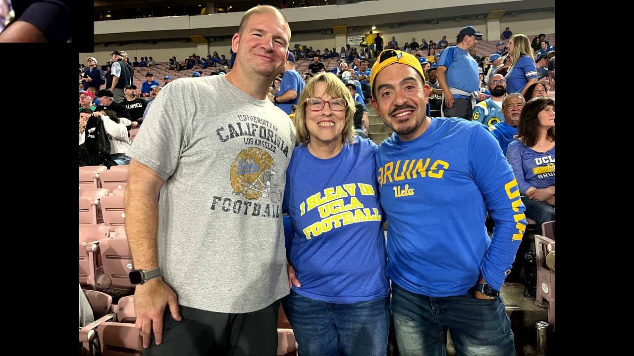 What's Bruin Show - Doomsday Bell Strikes Three For #uclafootball