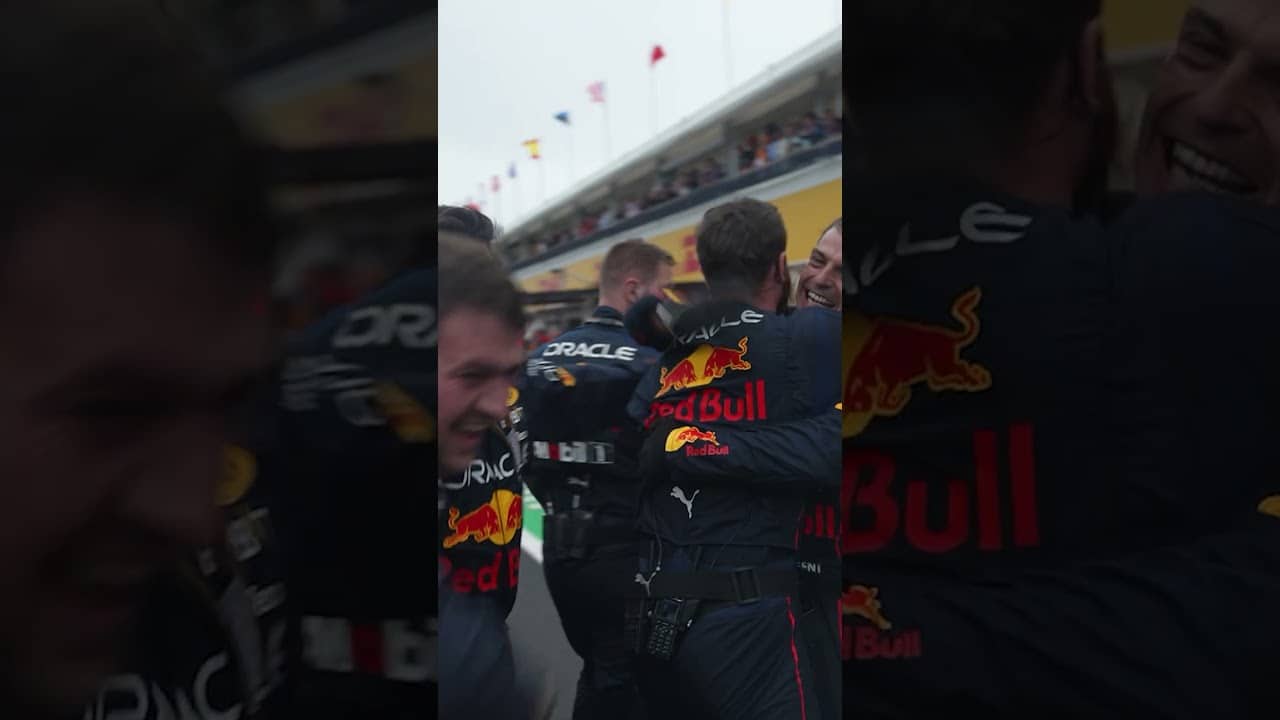 Here's to a decade of Team hugs 🦁 #F1 #RedBullRacing #MaxVerstappen