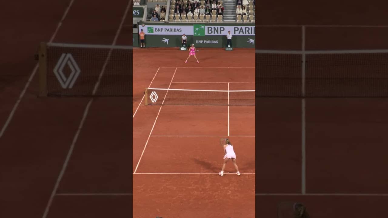 Cirstea's epic moment 🎾👀 #RolandGarros #tennis #cirstea #andreeva #skills