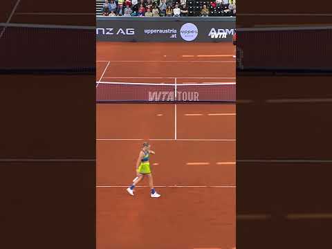 Dayana Yastremska delivers a backhand beauty 🤩 #wta #tennis #linz #hotshot