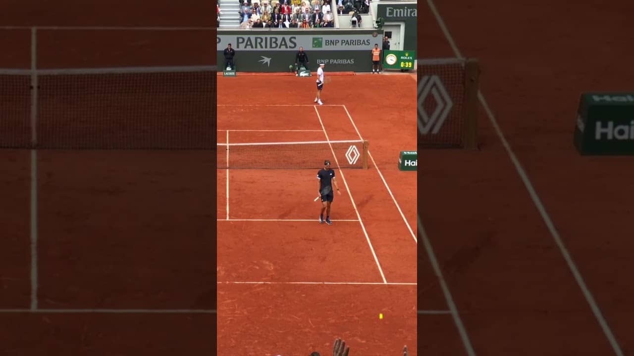 A touch of magic from Mensik at Roland Garros 🎩 #RolandGarros #JakubMensik