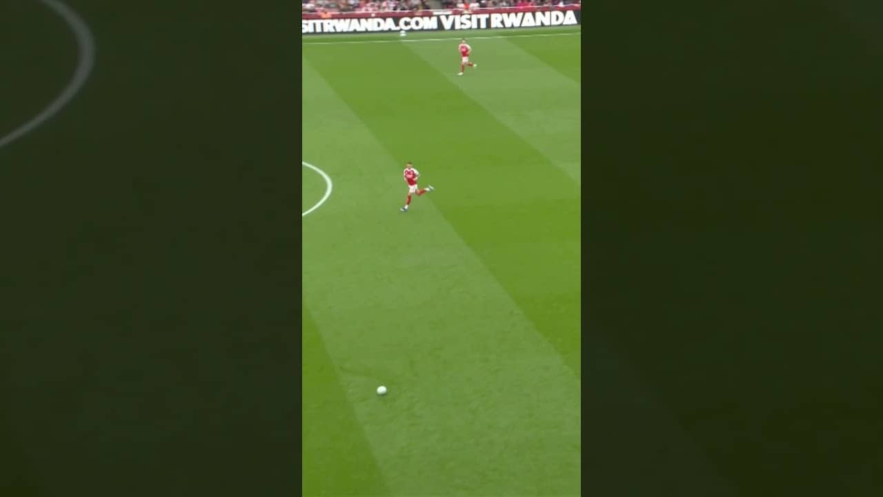 GOALKEEPER SLIDES FROM OUTTA NOWHERE!