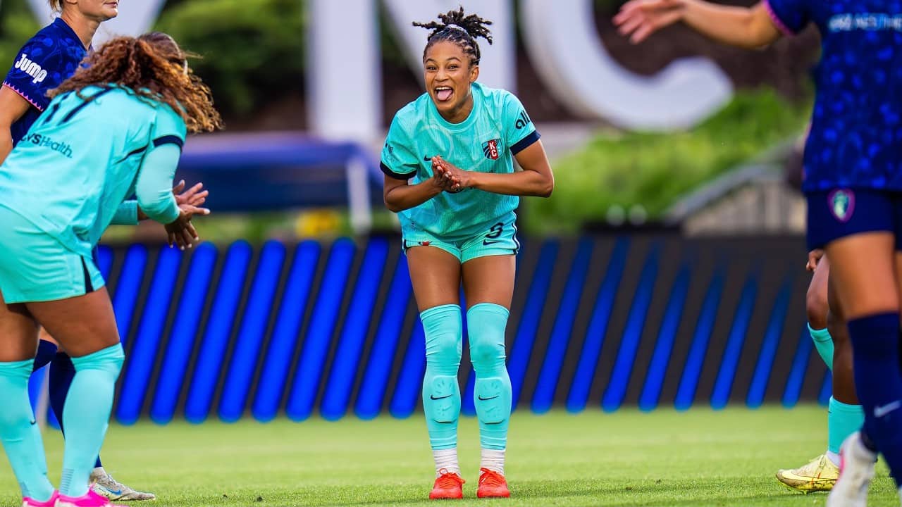 Croix Bethune vs NC Courage | Palmer Square Moment of the Match
