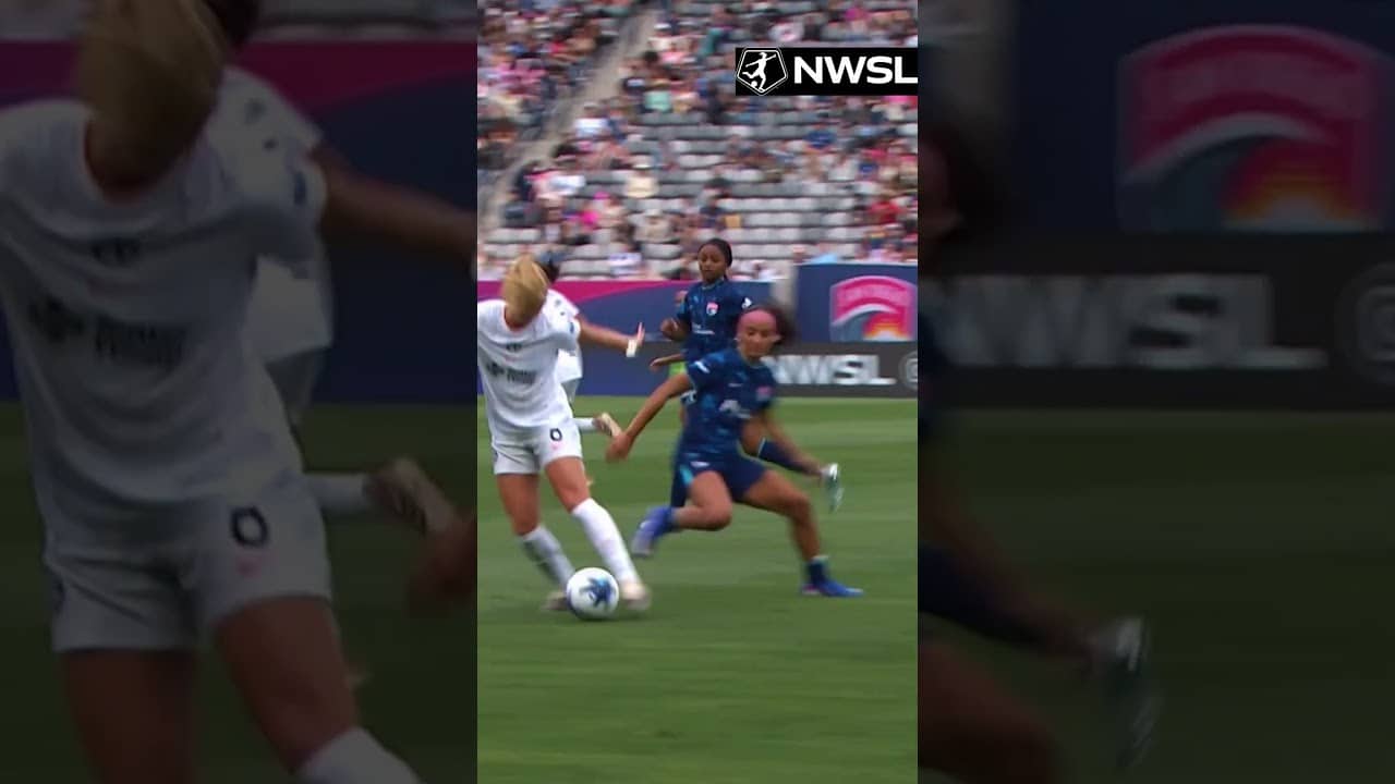 Playing free as a bird ✨ Claire Hutton ⚽️
