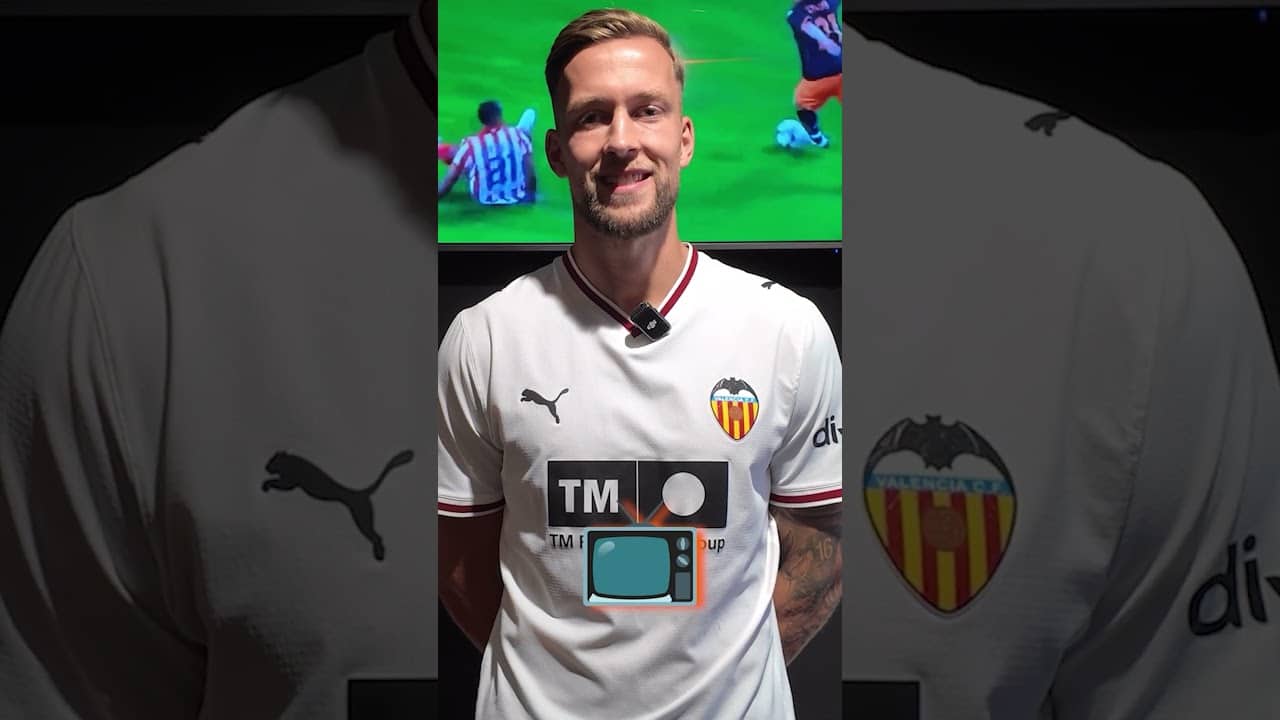🦇⚡️ Quick Test: conoce el lado más personal de Justin de Haas | VALENCIA CF