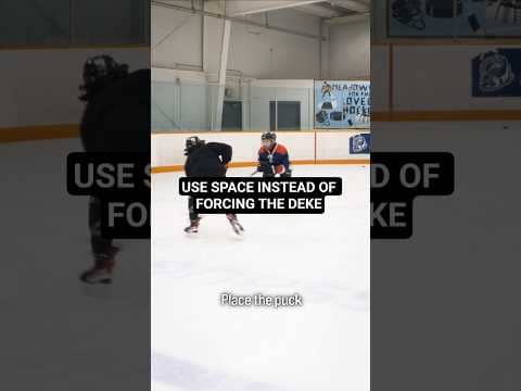 USE SPACE INSTEAD OF FORCING THE DEKE #hockeycoaching #hockeytraining
