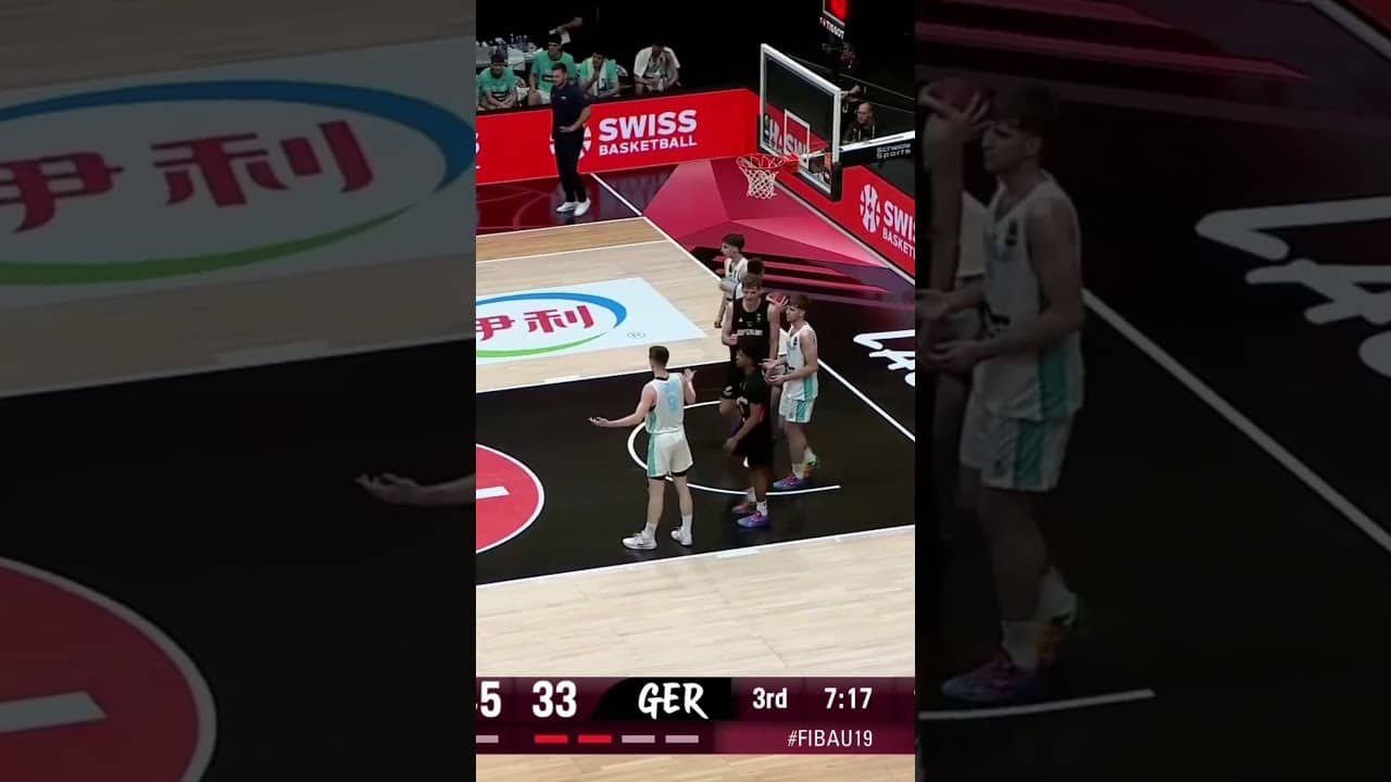 Christian Anderson throws down everything 🔥#FIBAU19
