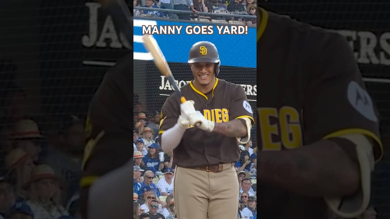 That was pretty 😮‍💨 #mlb #padres #homerun #mannymachado