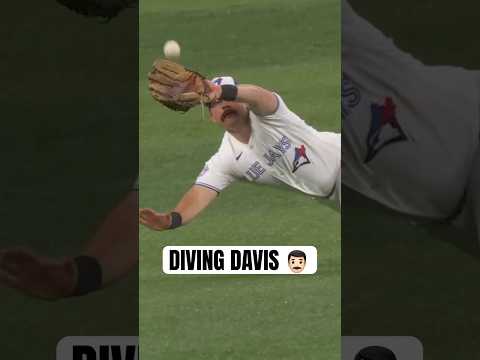 Davis Schneider with an incredible all-around play 😤 #MLB #Toronto #BlueJays