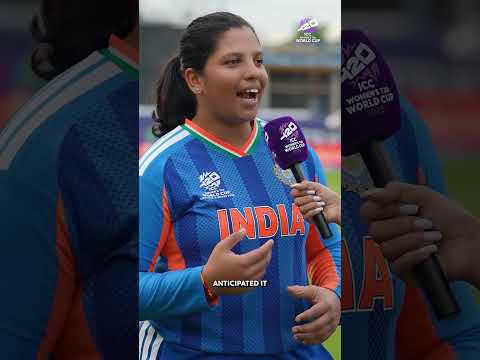 Everyone is still in awe of THAT Shreyanka Patil catch against Pakistan 😲 #T20WorldCup