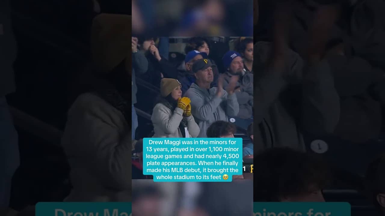 Drew Maggi got a standing ovation in his MLB debut ❤️