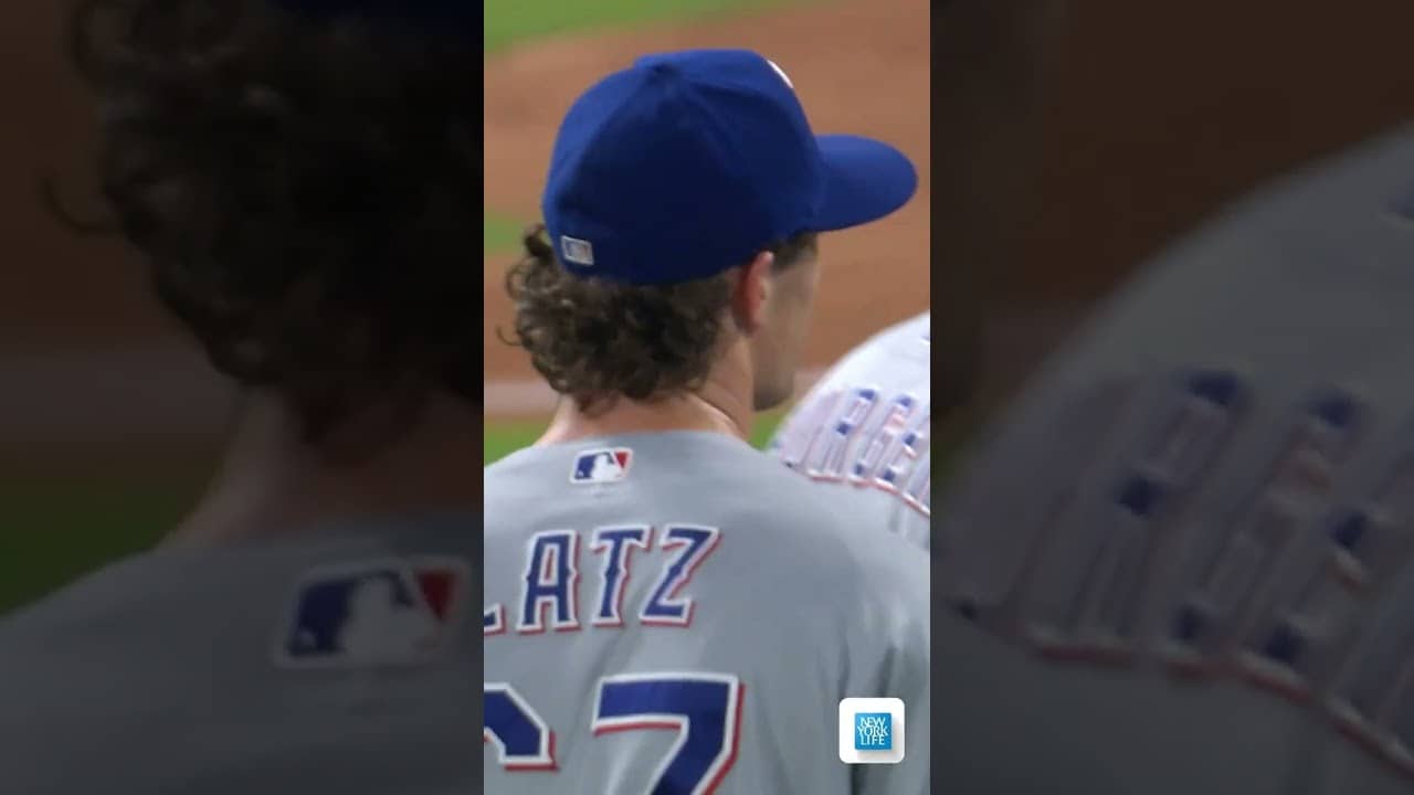 Jacob deGrom strikes out eight in his 100th career win