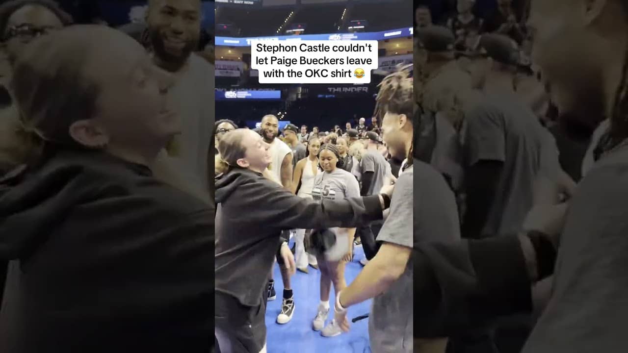 That UConn connection 😅 (via @Spurs/TT)