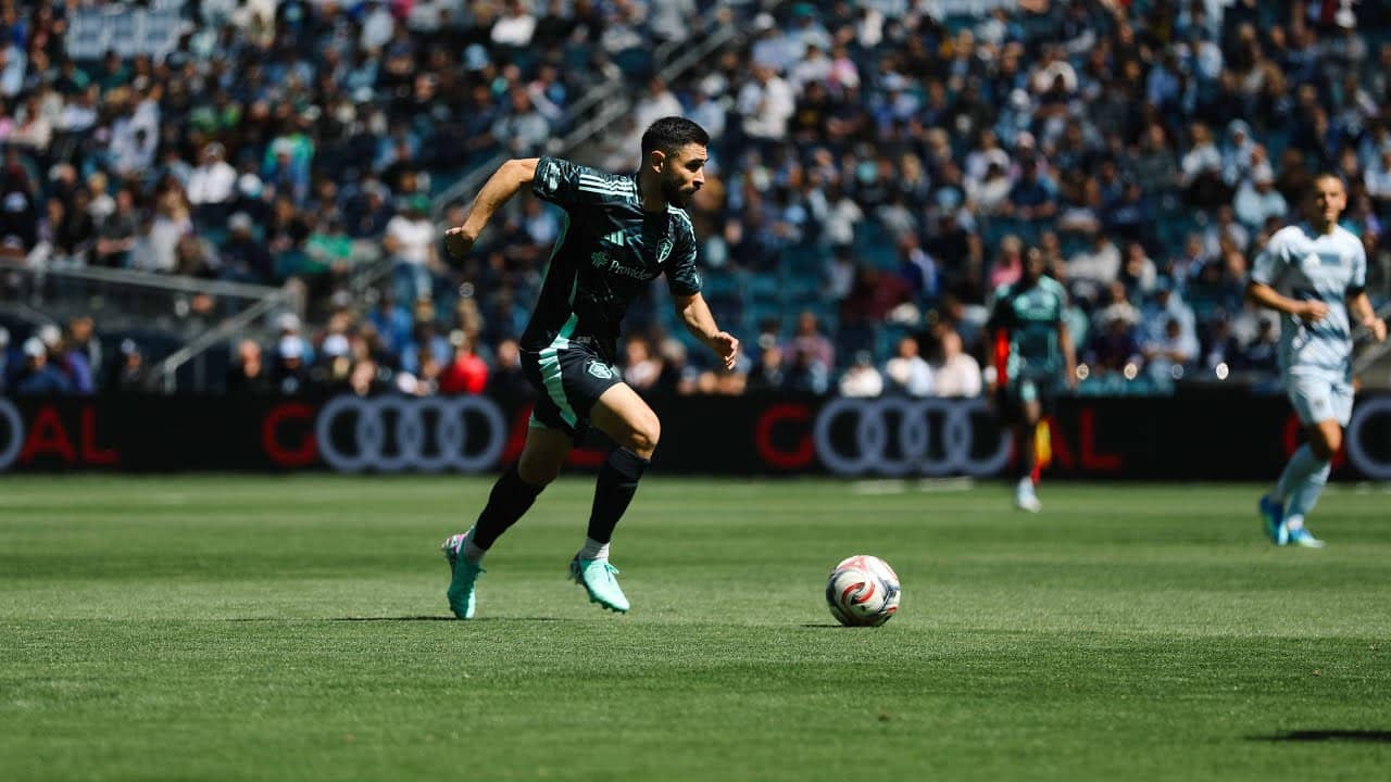 Interview: Alex Roldan on playing center back