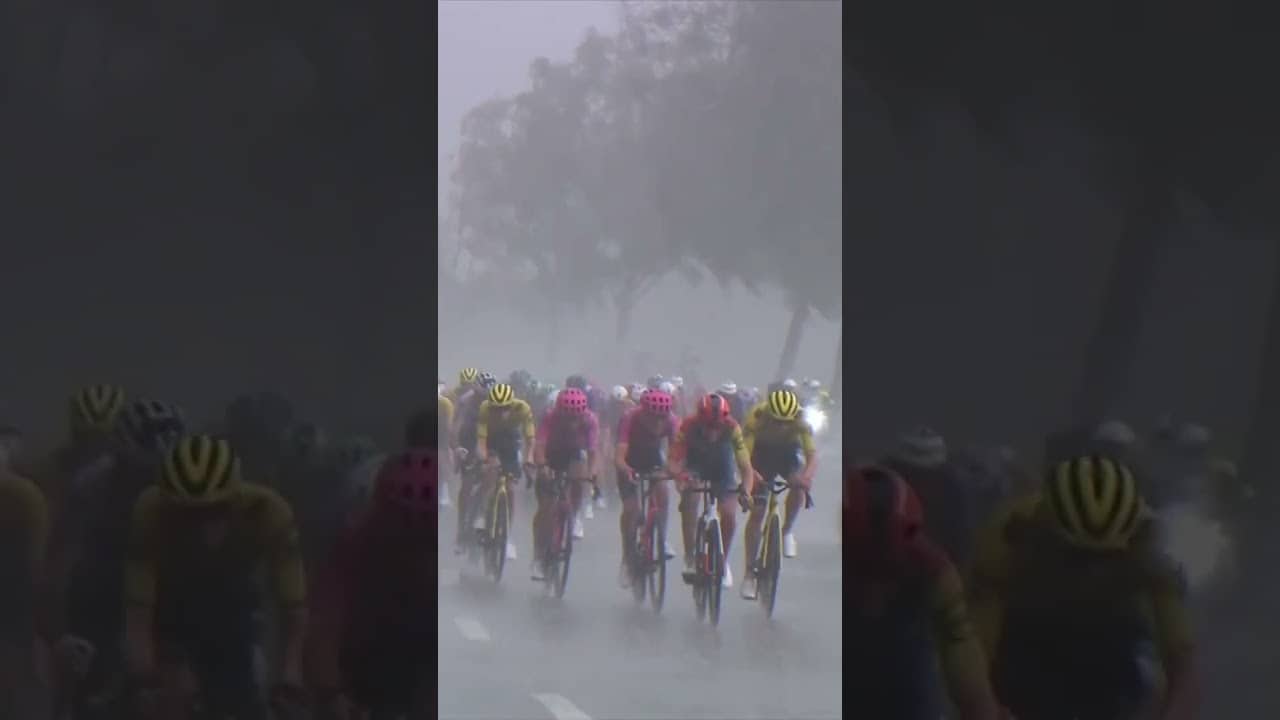 The rain 😳🌧️ It's absolutely bucketing down at the Tour de Suisse!