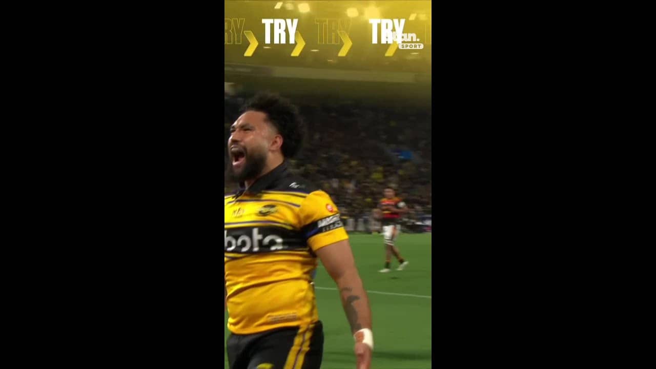 Try | Fineanganofo 24' | Hurricanes vs Chiefs