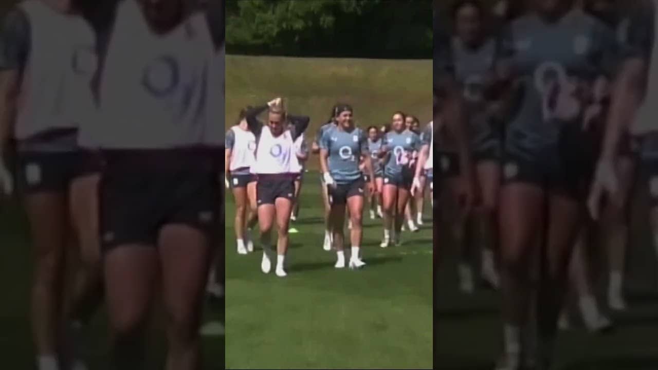 Rugby training on a 2000s video camera 📹 @o2ukofficial #WearTheRose #RedRoses