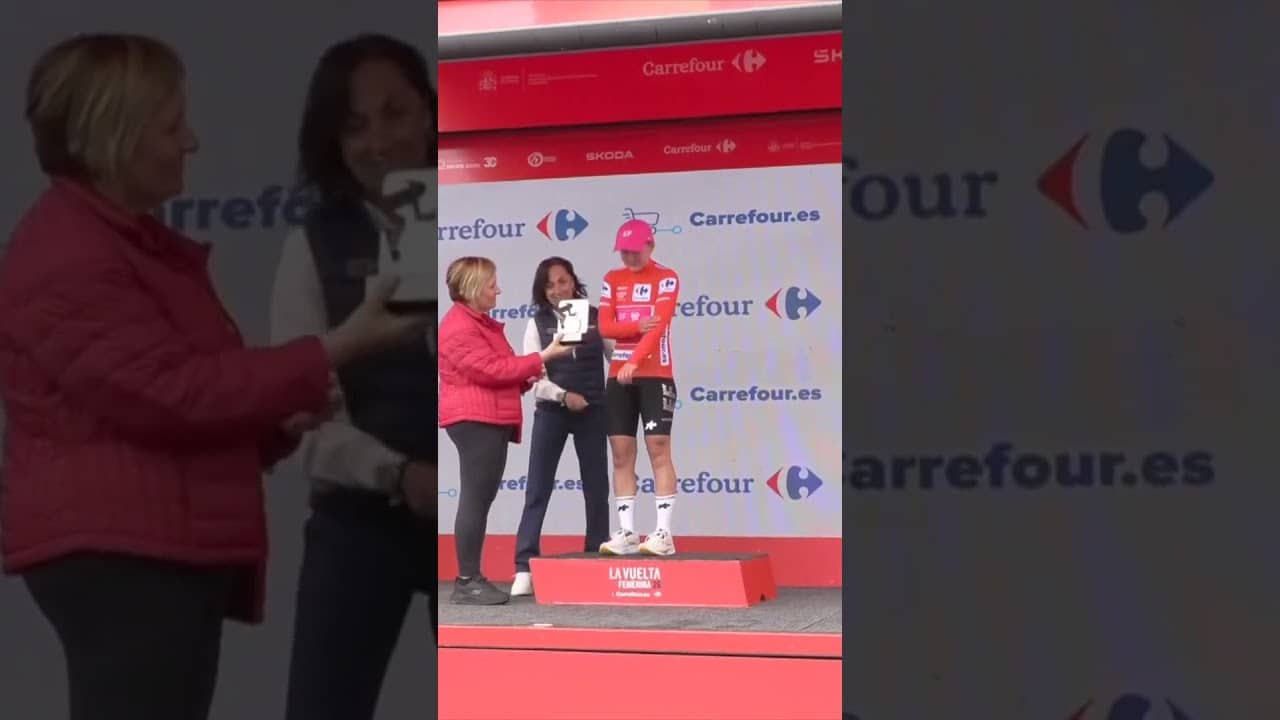 First on the stage ✅First overall ✅The red jersey is a fitting reward for Noemi Rüegg.