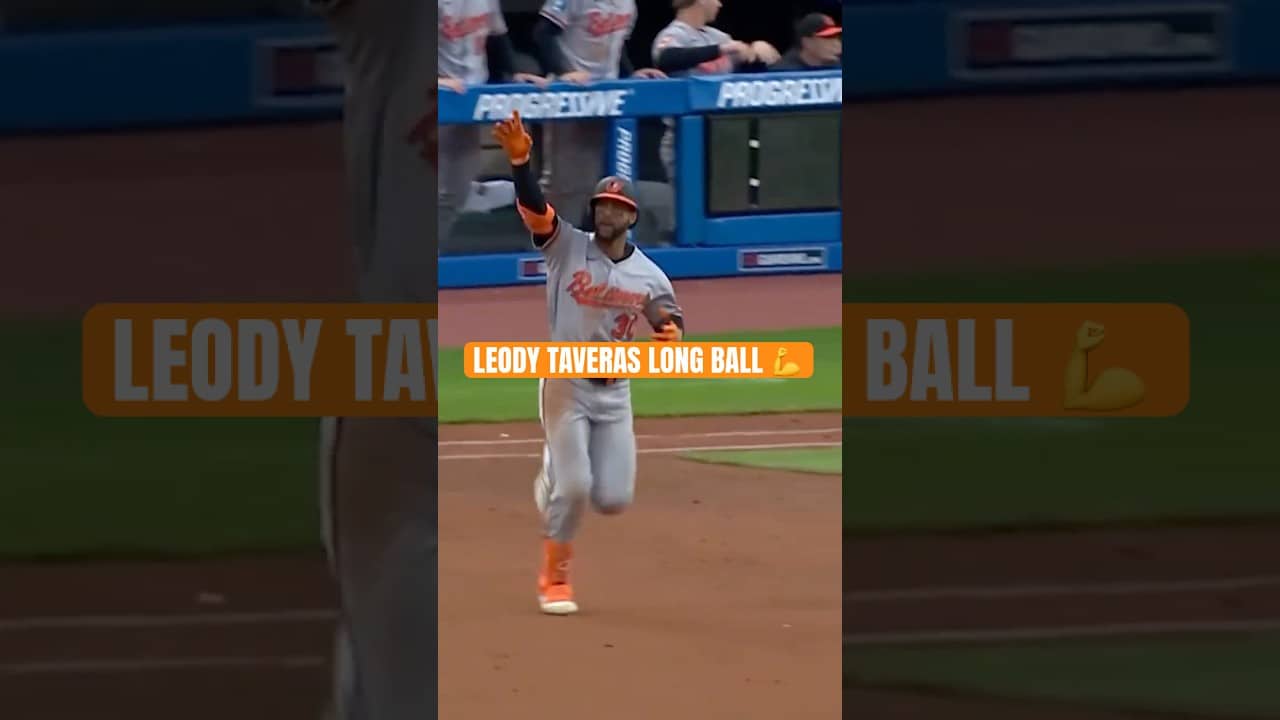Leody Taveras sends one out to put the guys ahead in the 4th 💪