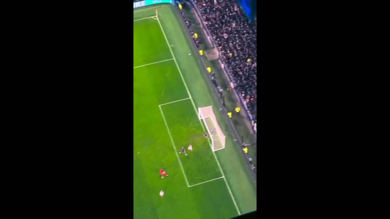 Así juega Jonathan David delantero de Canadá #shorts