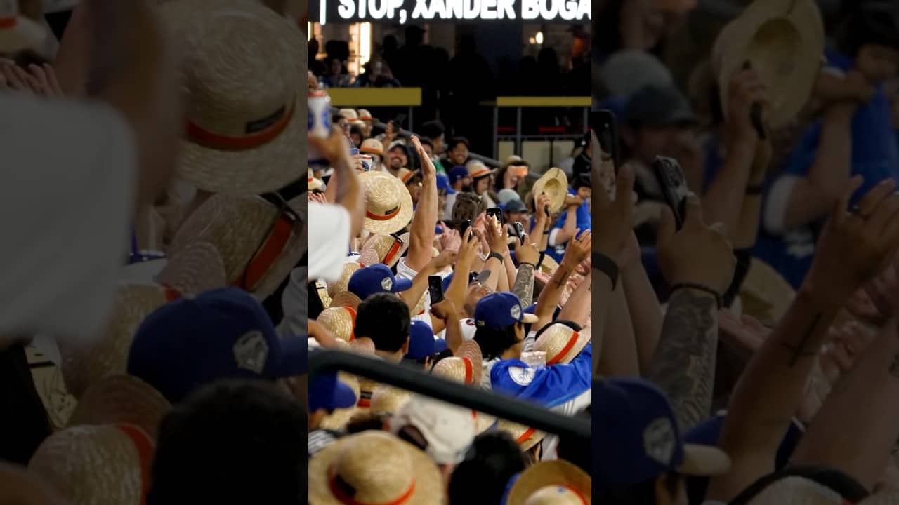 Luffy hats as far as the eye can see. 😂 #dodgers #sports #losangeles #anime #onepiece