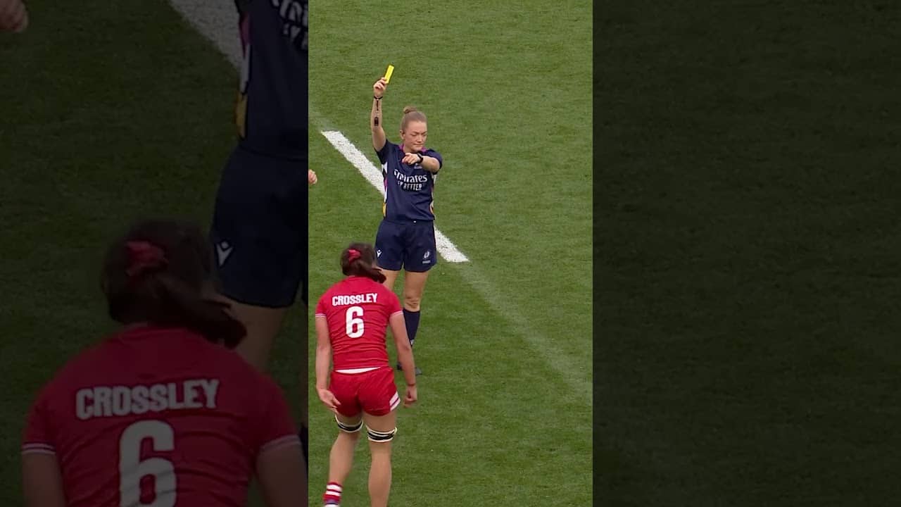 "Please don’t make my yellow card be the reason that everyone loses." @o2ukofficial | #WearTheRose