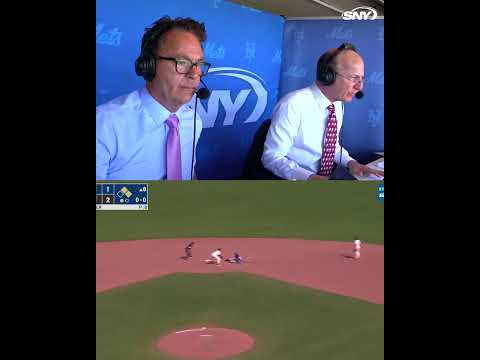 Gary and Todd Zeile on the call for Luis Torrens' go-ahead 2-run single in the 8th in a Mets win! 🎙