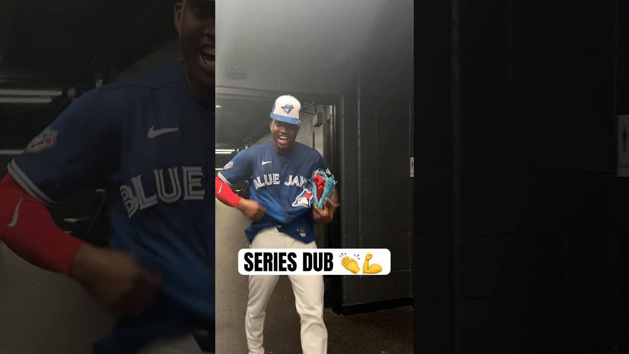 Jesús Sánchez loves a series win ‼️ #BlueJays