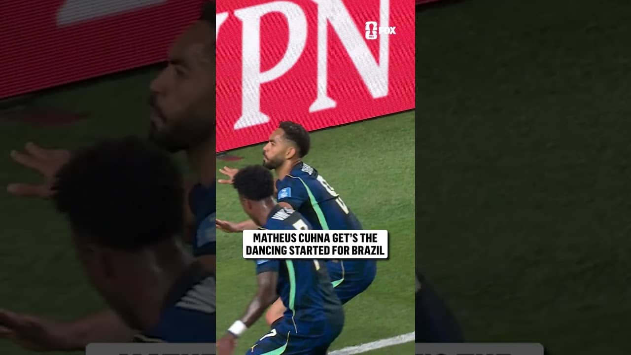 The surfer celly is ELITE 🏄‍♂️🇧🇷
