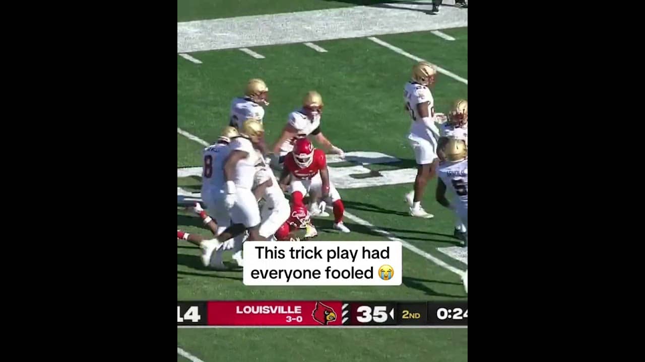 That time Louisville pulled off the fake kneel down 🔥