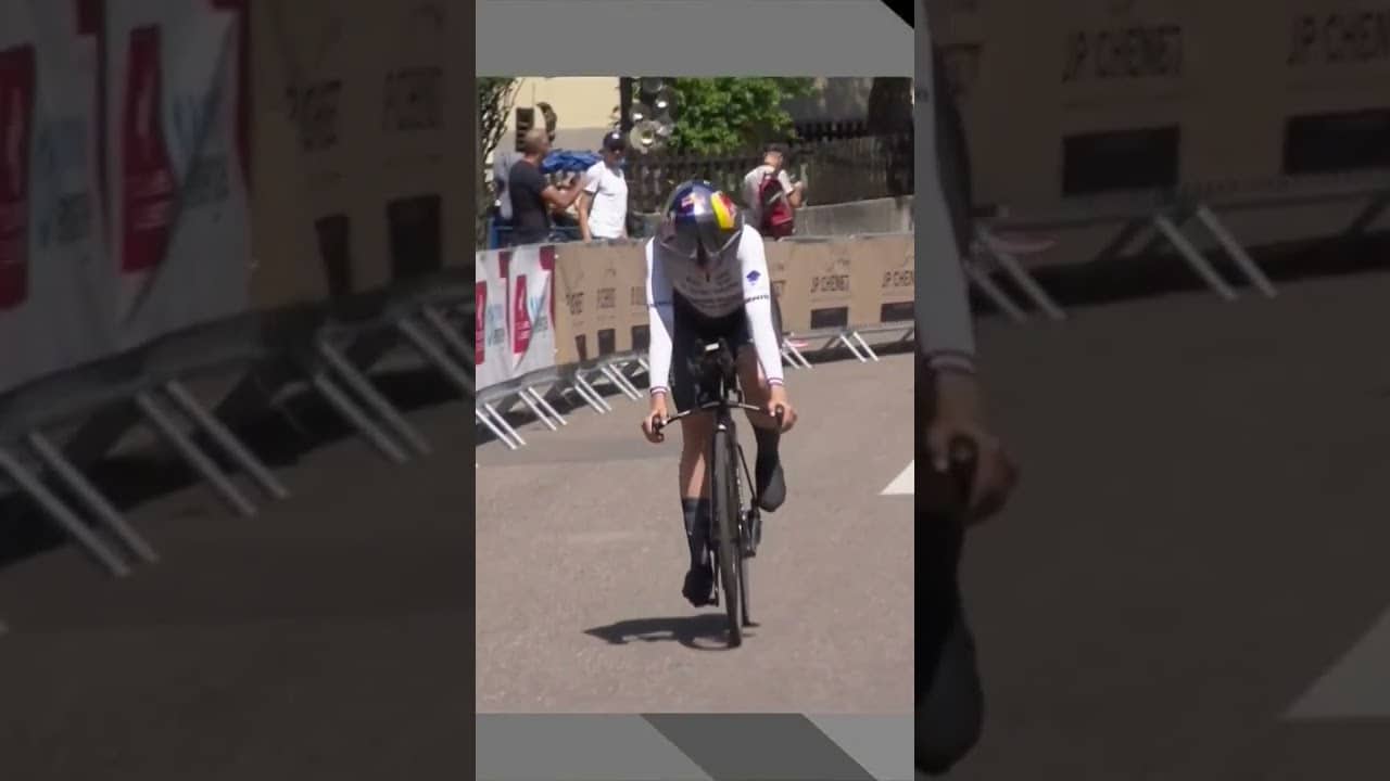 Zoe Backstedt blitzes the time trial, topping the charts with an average speed of 47.7km/h 🤯💨