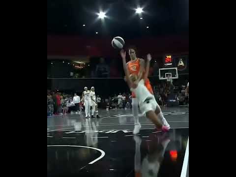 Brittney Griner received a Flagrant 1 for this play against Angel Reese