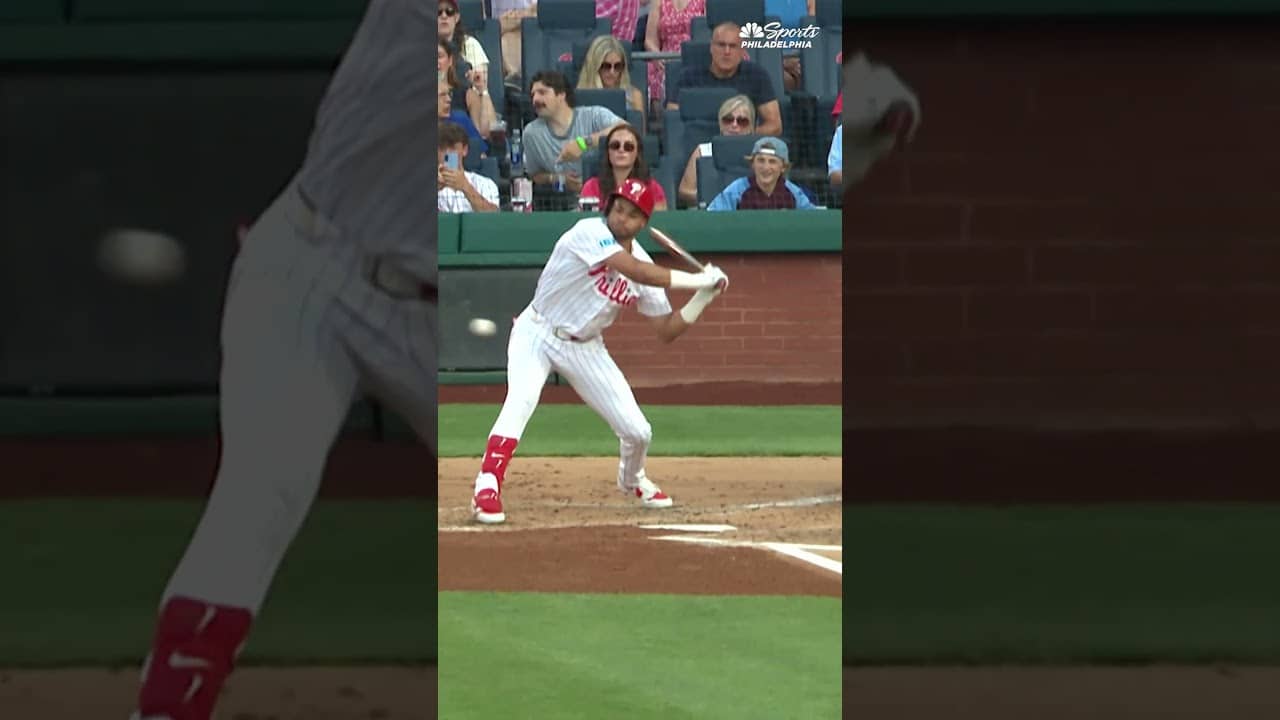 Come for Justin Crawford's two-run base hit, stay for Marsh's reaction 💪