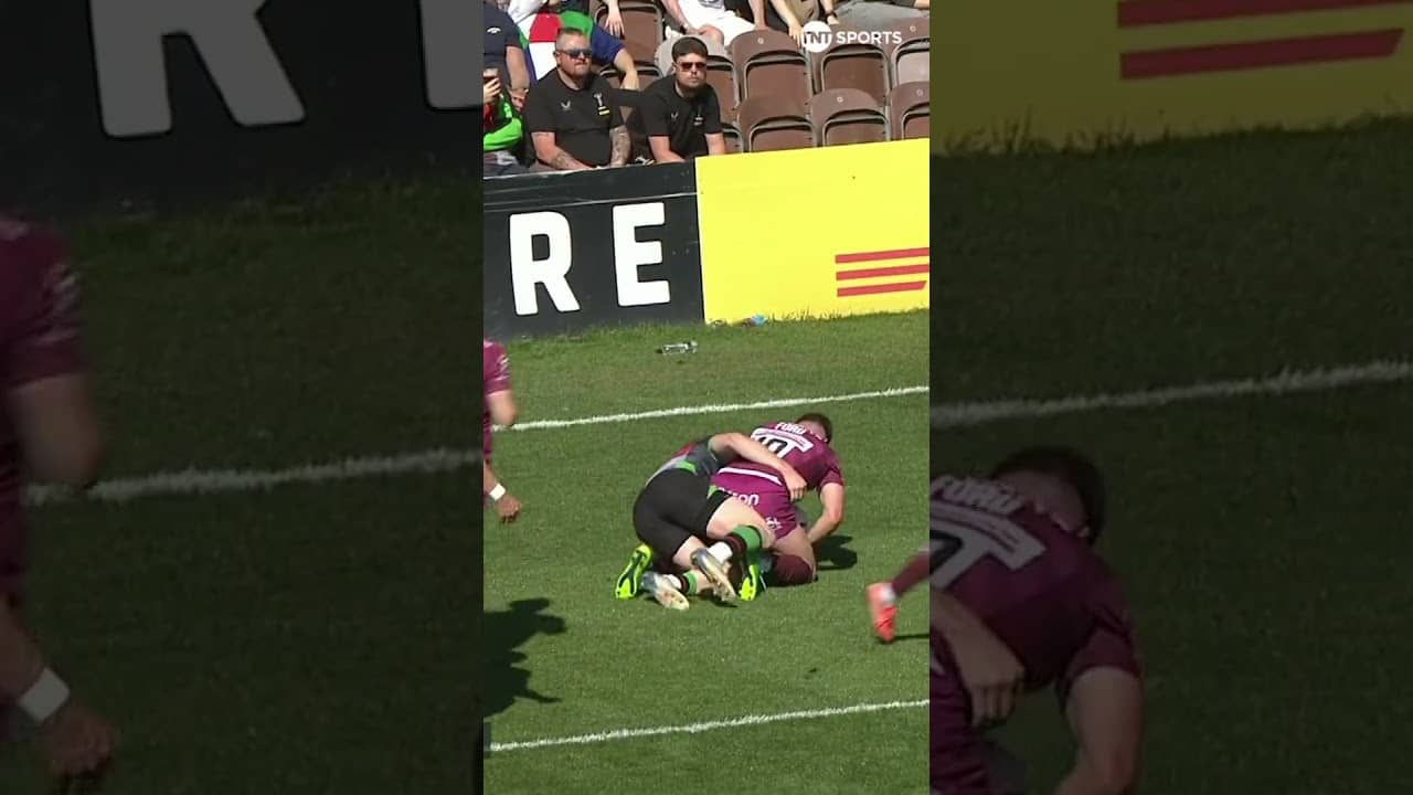 A slick pickup from George Ford before powering over the line 🤝 @PREM-Rugby | #premrugby