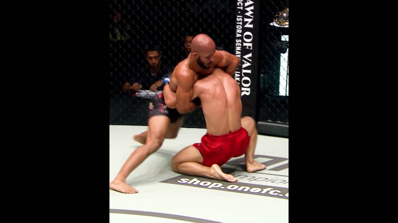 Throwback to when Demetrious Johnson and Danny Kingad collided back in 2019! 🔥