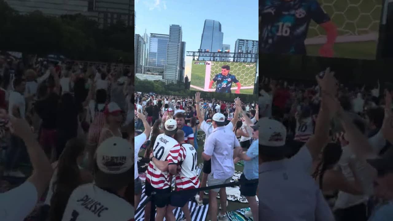 USA SCORES THE FIRST GOAL AND CROWD ERUPTS! 🇺🇸