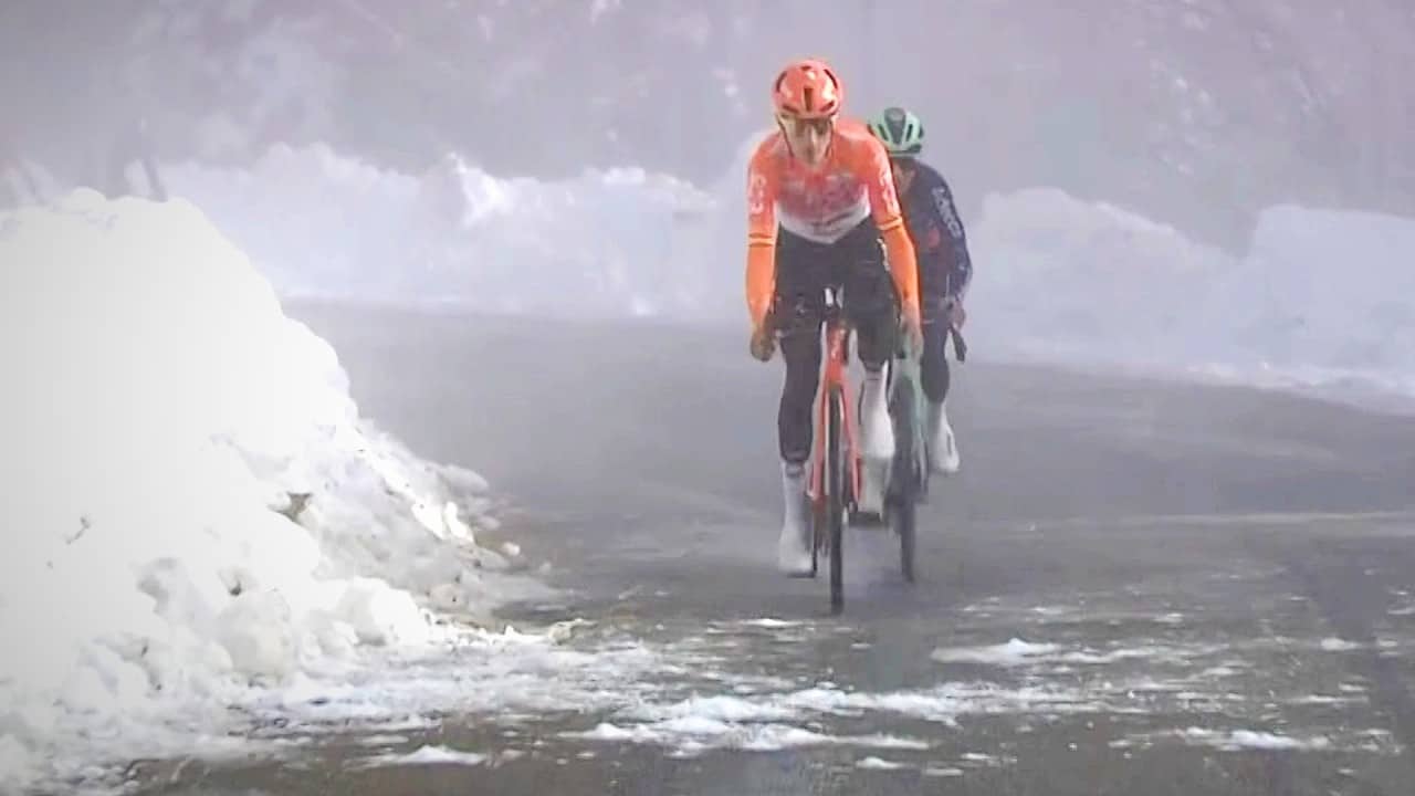 How are they Racing in a Snow Storm | Tour de la Provence 2026 Stage 2