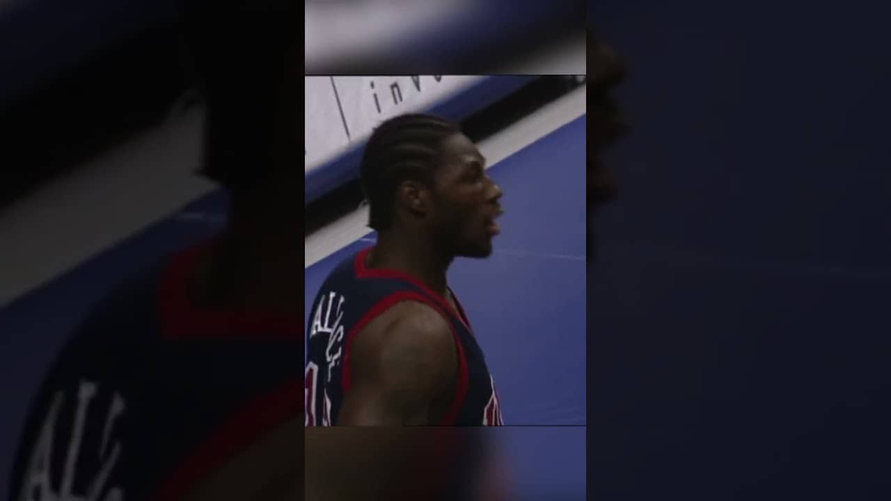 You know Ben Wallace was going for that block ✋🚫  #FIBAWC