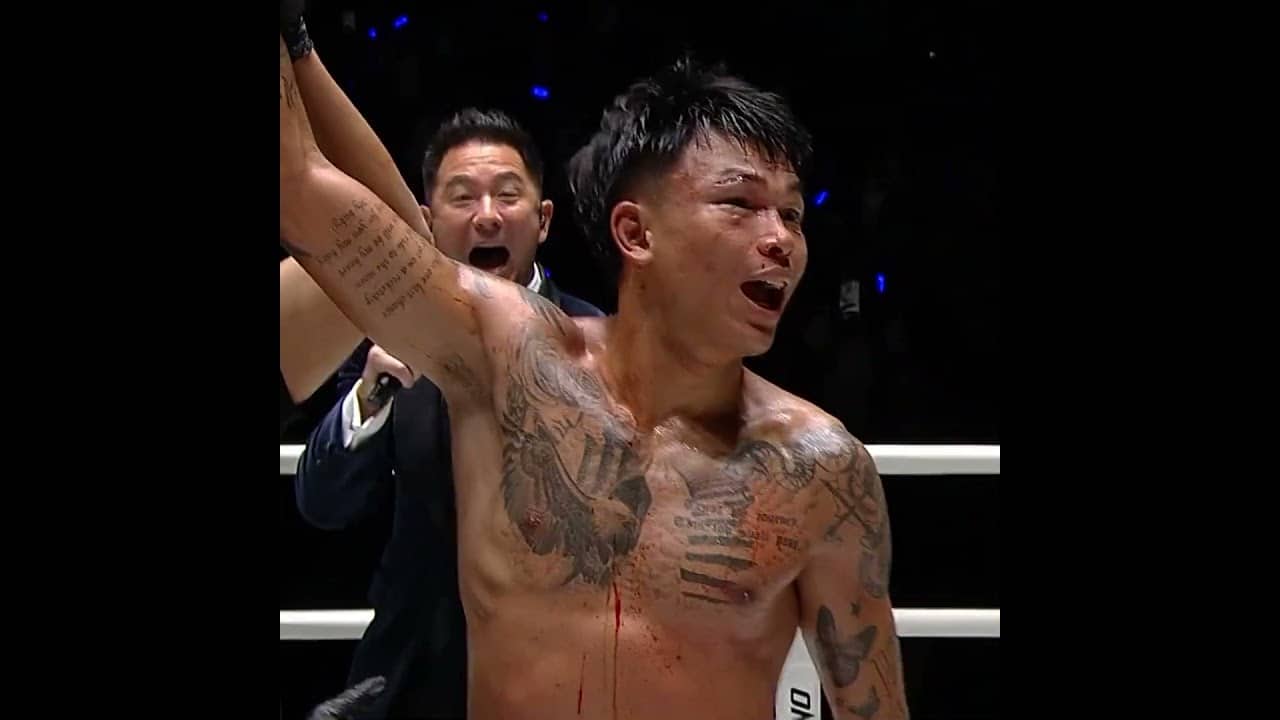 STUNNER 😳 Nontachai defeats Felipe Lobo by unanimous decision for his third straight win!