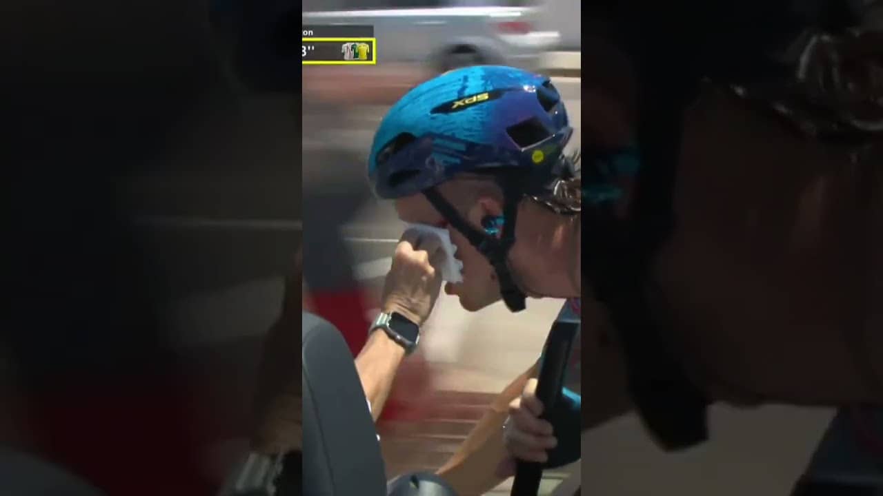 Aaron Gate is at the medical car as the tough start to the Tour continues for XDS Astana! 🤕