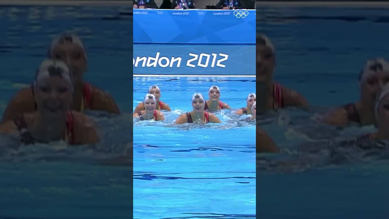 Bringing back Canada's football-themed artistic swimming routine from London 2012 ⚽️🍁 #Olympics