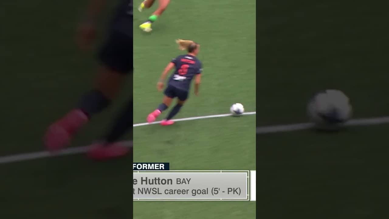 Hutton with a Maradona skill 😮‍💨🤌 #nwsl #soccer #football