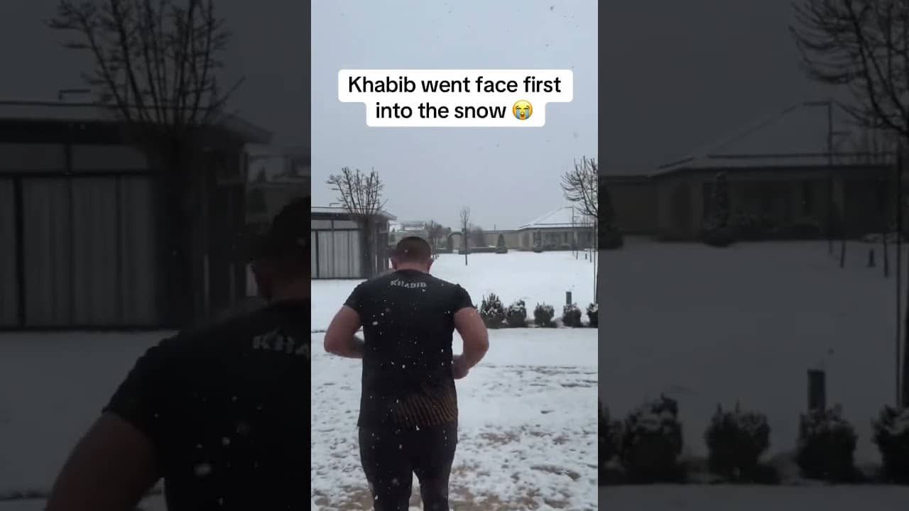 Khabib doesn’t feel cold 😂 (via khabib_nurmagomedov/IG)
