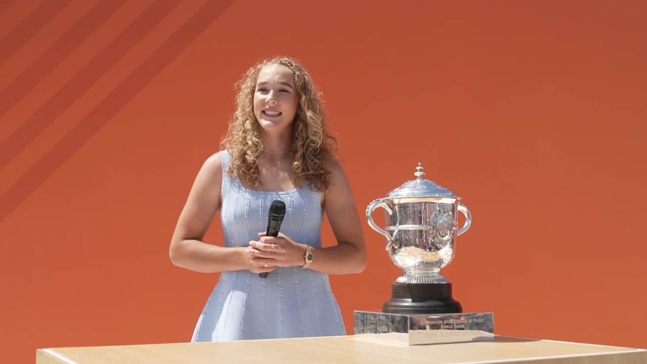 Roland-Garros 2026 - Mirra Andreeva All Dressed Up with Her First Grand Slam Trophy