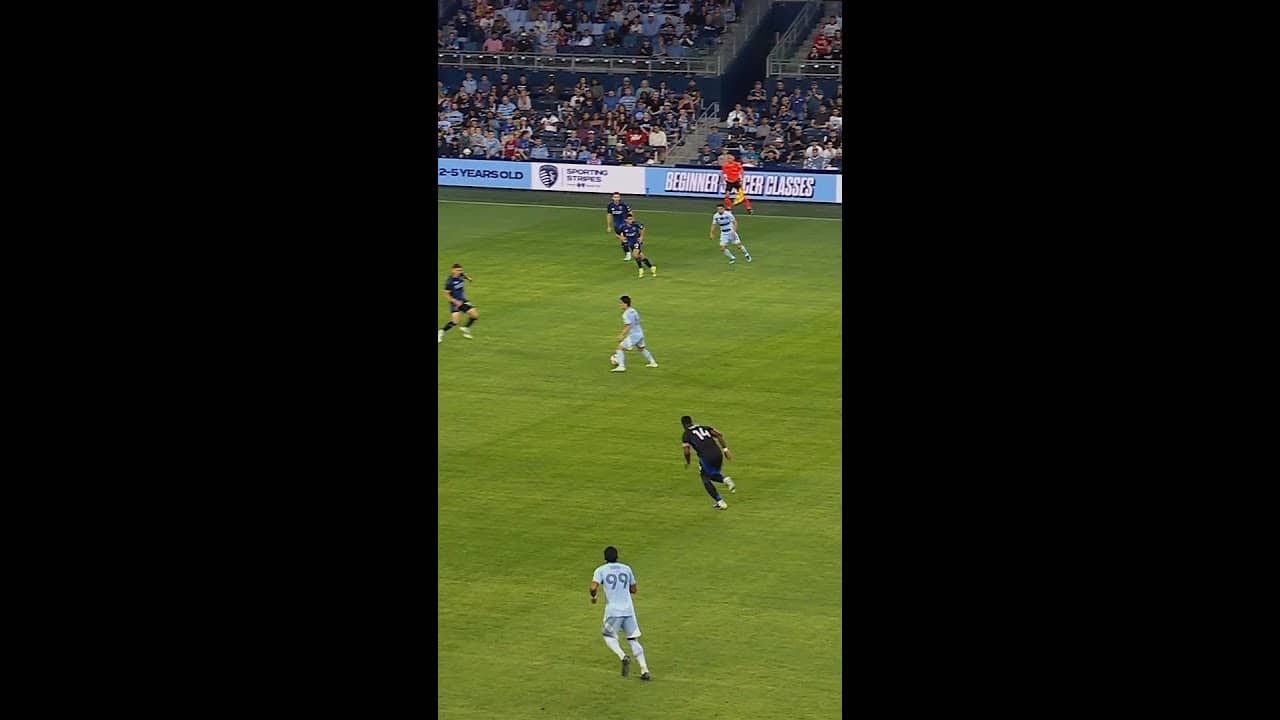 Jacob Bartlett scores his first pro career goal!