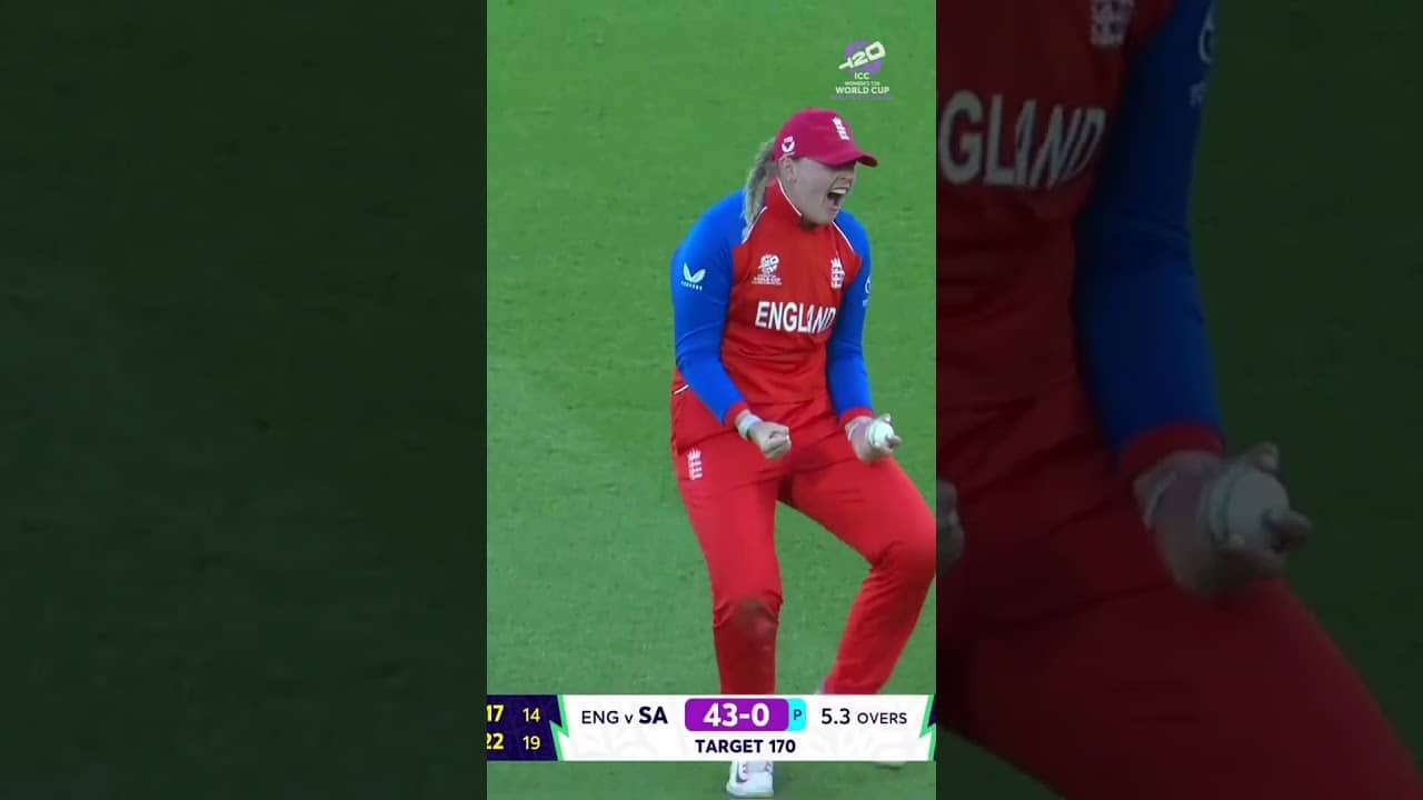 HUGE WICKET 😲 A sharp take by Sophie Ecclestone ends Laura Wolvaardt's stay ☝️ #T20WorldCup