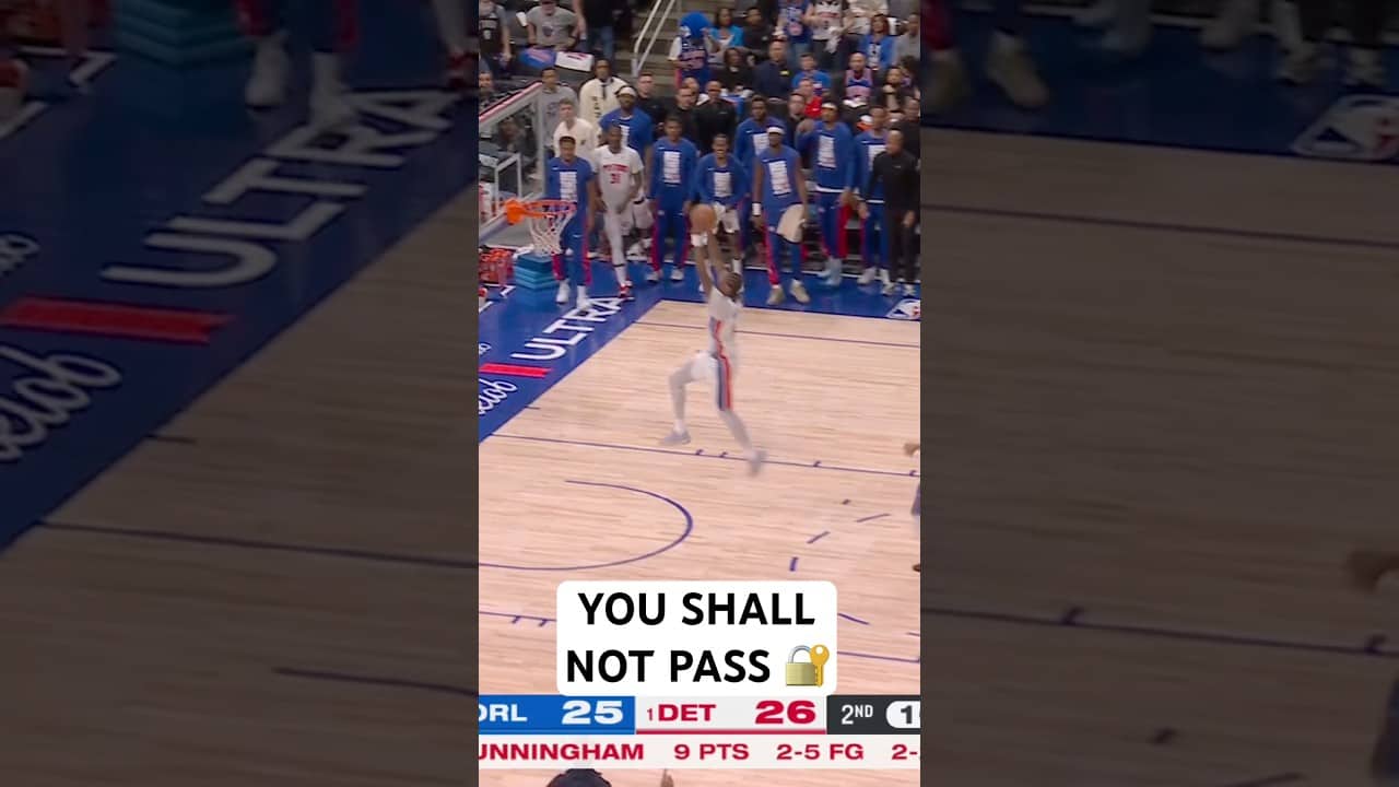 Ausar Thompson shows off the defense