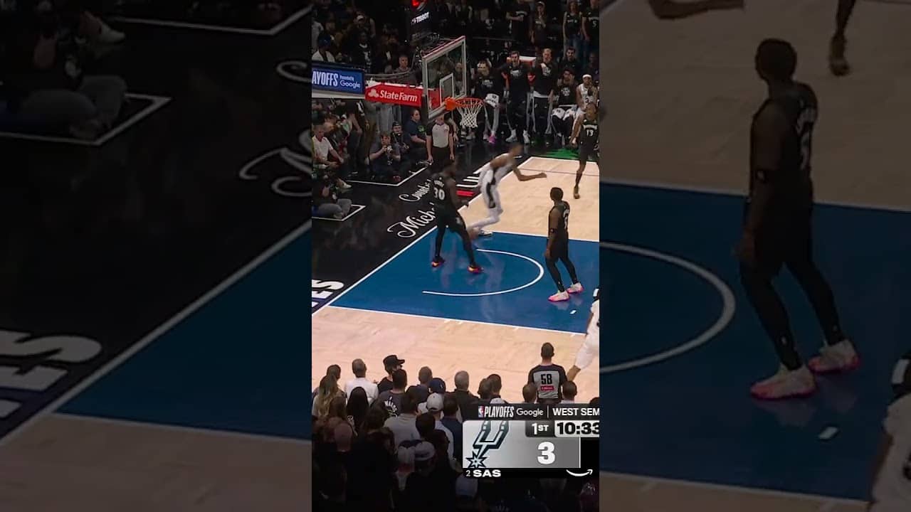 STEPH OOP TO VIC ‼️ #spurs #nba #playoffs #wemby #stephoncastle